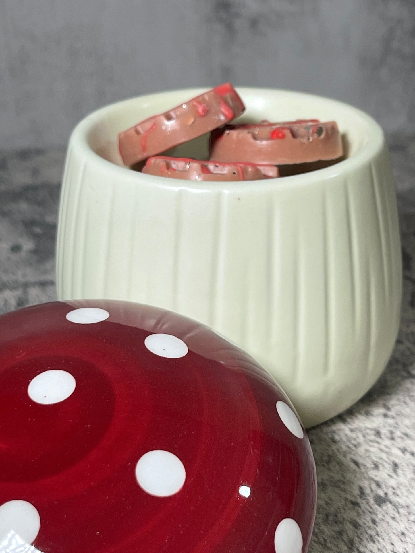 Mushroom House Tea Light Warmer