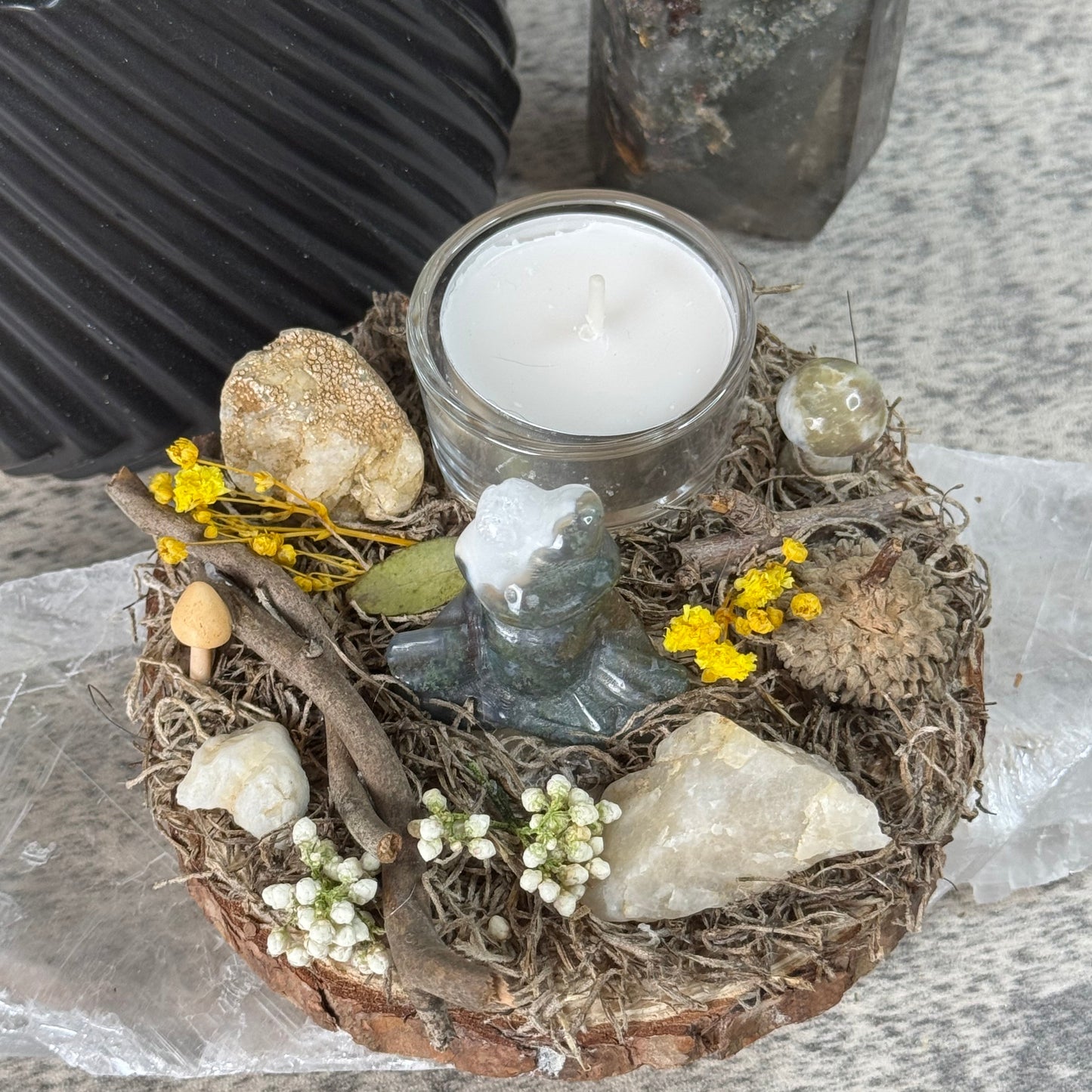 Moss Agate Meditating Frog