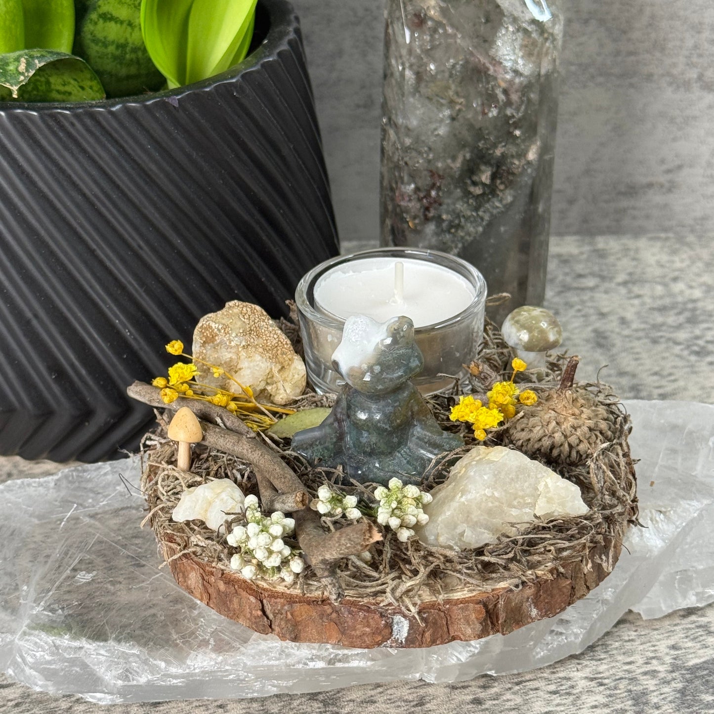 Moss Agate Meditating Frog